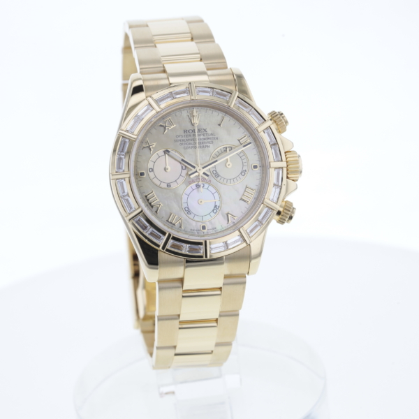 Rolex Cosmograph Daytona Gold 750/- Lünette mit 24 Baguette Diamanten