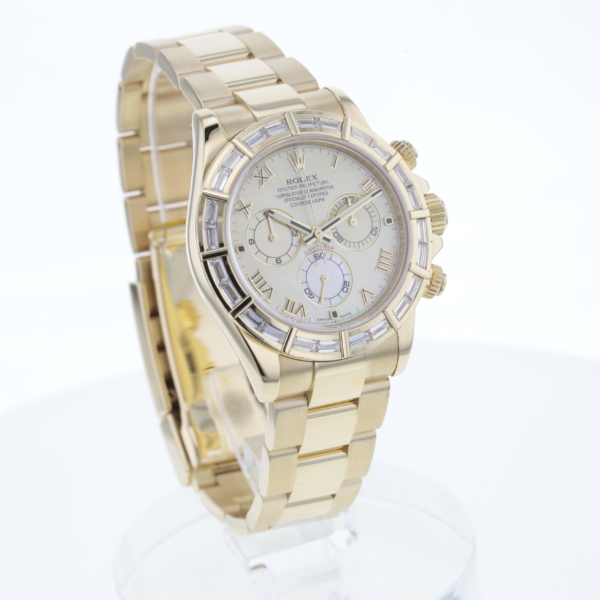 Rolex Cosmograph Daytona Gold 750/- Lünette mit 24 Baguette Diamanten